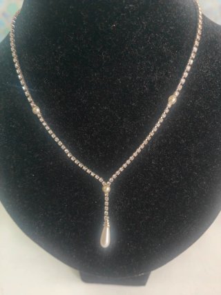 Set collana,  bracciale è orecchini
