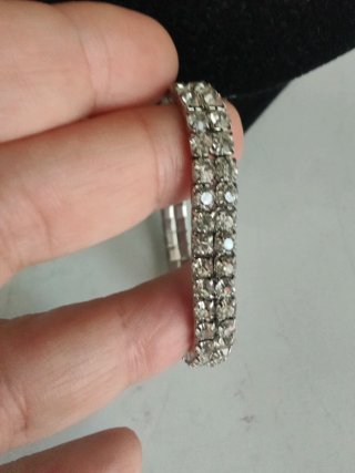 Set collana,  bracciale è orecchini