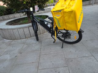 Bicicleta Eléctrica Negra