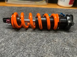 Fox DHX Factory 205x65mm