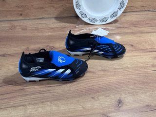 Botas de fútbol Adidas Predator