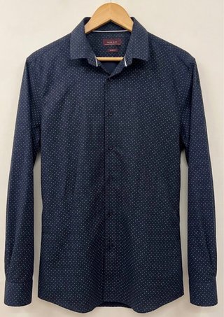 Camisa ZARA MAN azul marino topos blancos