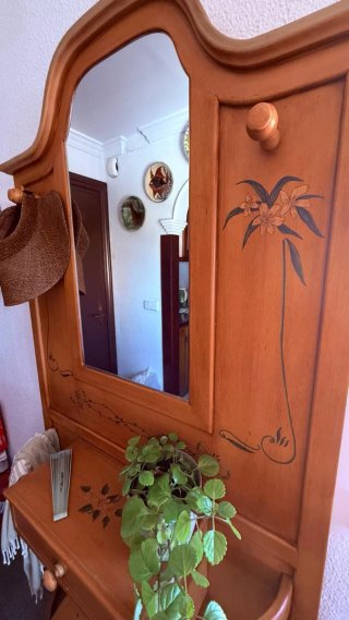 Mueble recibidor de madera