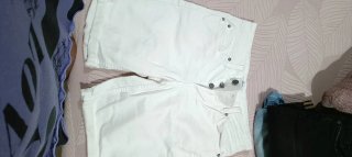 Vaqueros cortos blancos