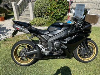 Yamaha R1