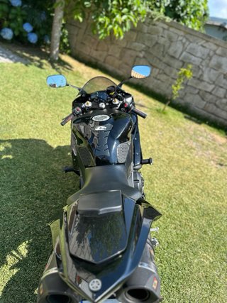 Yamaha R1