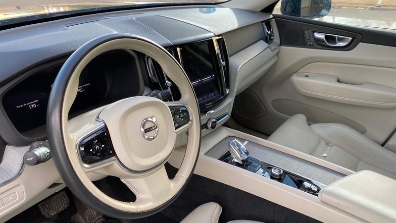 Volvo XC60 2024, foto 5