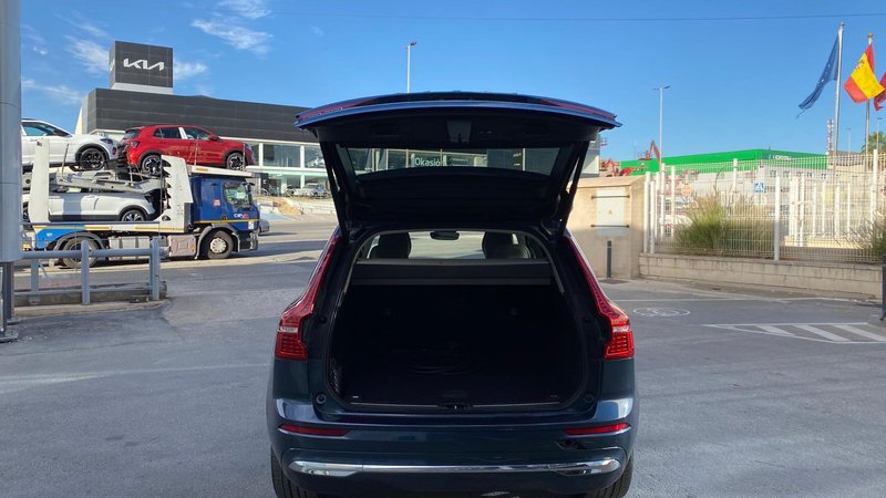 Volvo XC60 2024, foto 14
