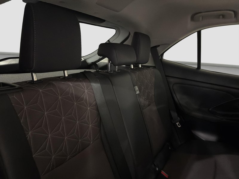 Toyota Yaris 2021, foto 8