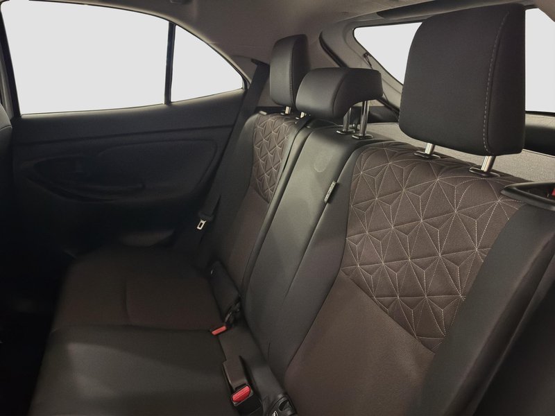 Toyota Yaris 2021, foto 12