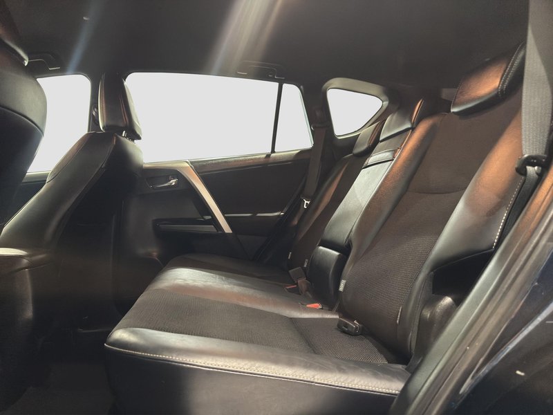 Toyota RAV4 2018, foto 11