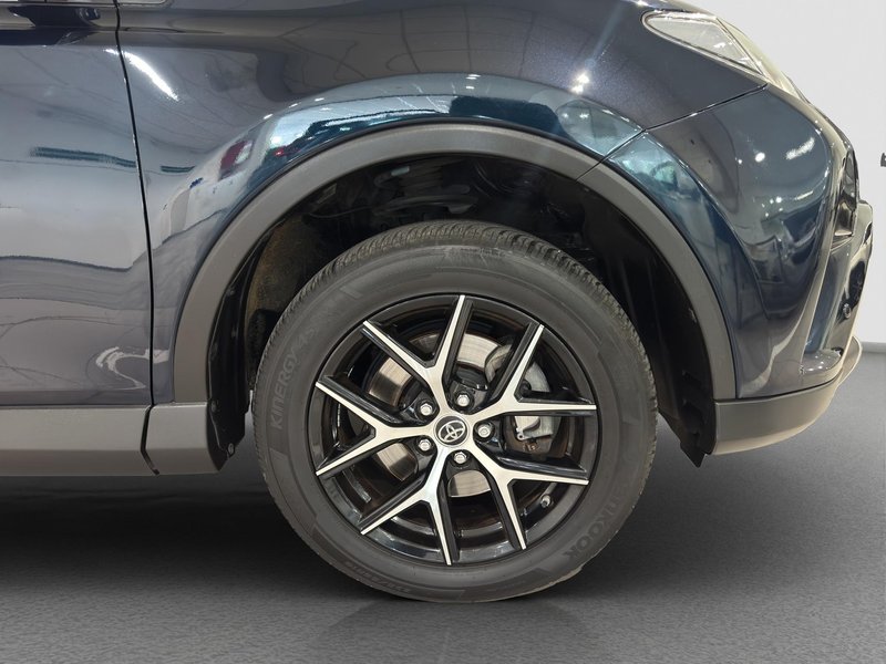 Toyota RAV4 2018, foto 16