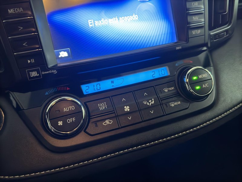 Toyota RAV4 2018, foto 29