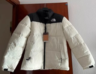 Chaqueta N.Face blanca y negra Talla L