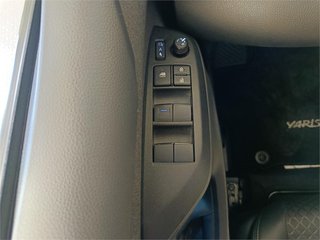 TOYOTA Yaris 5 Puertas Style 120H Automático (e-CVT)