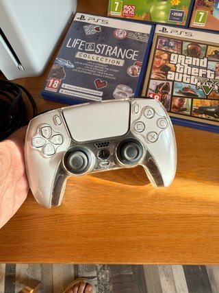 Consola PlayStation 5 + 5 Juegos