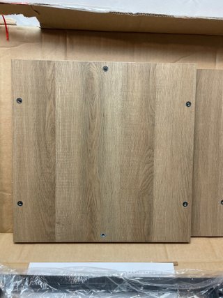 Mesa Auxiliar Amazon Basics 40x40 cm
