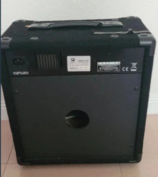 Amplificador Bajo Harley Benton HBW-20