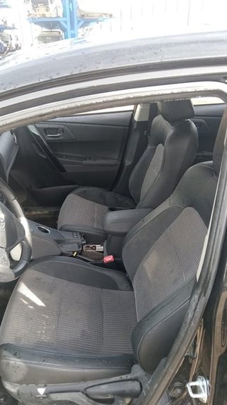 Toyota 97515 soporte paragolpes 5257502091 auris