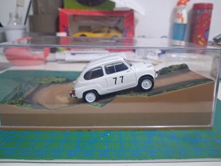 Modellino Fiat 600/850 Abarth 1955 Diorama 1:43