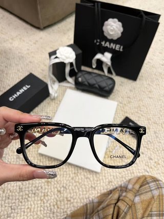 Gafas Chanel CH6801 Montura Negra y Dorada