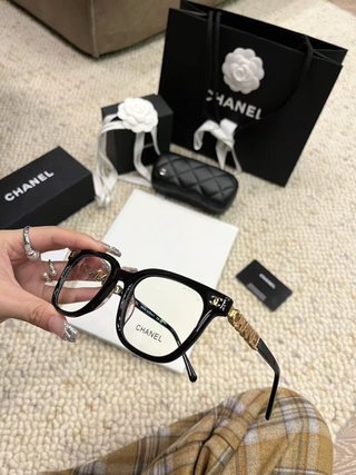 Gafas Chanel CH6801 Montura Negra y Dorada