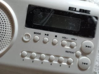 Radio Reloj Despertador RHYTHM