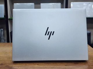 HP EliteBook 840 G9 Argento