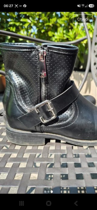 Stivaletti biker neri Primadonna