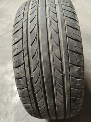 Neumático 225/50R17 94V