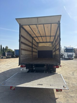 Daf LF 260  tauliner