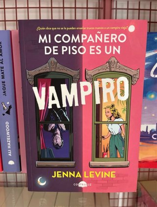 Mi Compañero de Piso Es un Vampiro