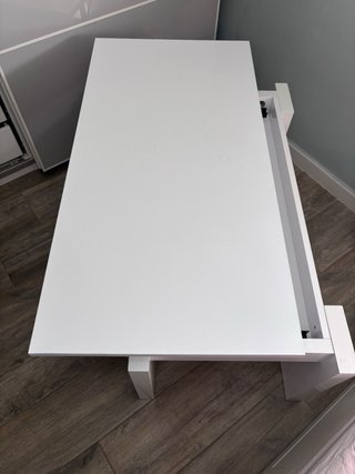 Mesa centro elevable blanca