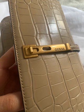 Bolso Guess. PVP 145€