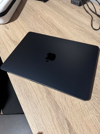 MacBook Air M2 16GB RAM 512GB + Accesorios