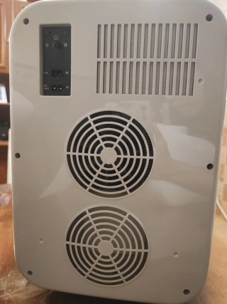 Nevera portátil Cecotec Bolero MiniCooling 20L.