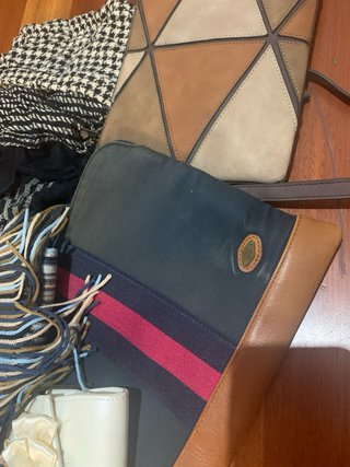 Lote de bolsos y complementos