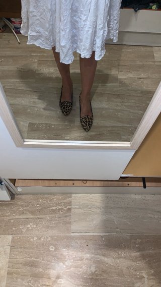 Zapatos leopardo pelo tacón bajo