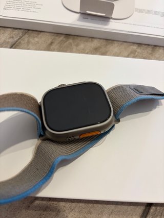 Apple Watch Ultra 2 - usado 5 veces, batería 100%