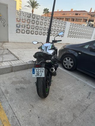 Kawasaki Z800E Negra/Verde