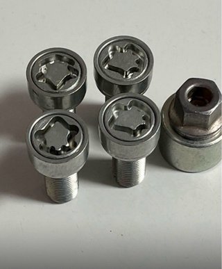 TORNILLOS ANTIRROBO VW GOLF SEAT LEON AUDI TOURAN