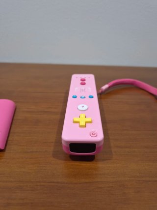 Mando Wii Remote Plus Rosa