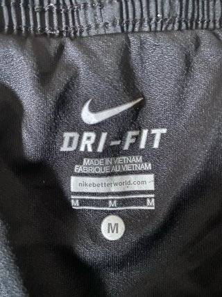 Pantaloncini Nike Dri-fit neri e verdi