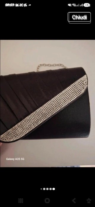 Pochette nera nuova con cartellino