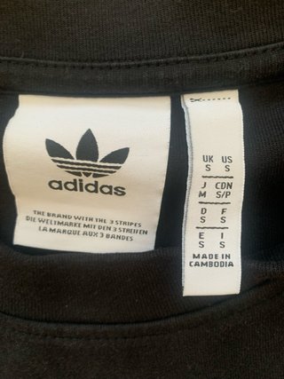 Jersey Adidas Negro con Rayas Blancas