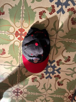 Gorra Toddy Negra y Rojae
