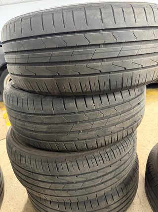 Neumáticos Hankook 215/55 R17 94V