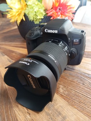 Cámara Canon EOS 750D DSLR