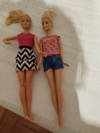 Coche Barbie Rojo + 2 Barbies