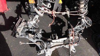 BRAZO SUSPENSION SUPERIOR DELANTERO DERECHO MAZDA